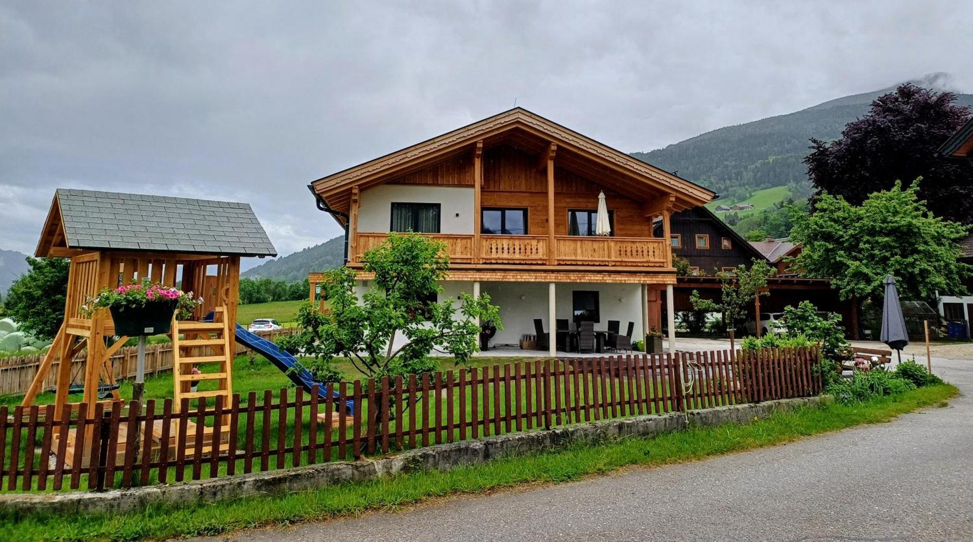 Apartments Haufhof , Haus Im Ennstal Bei Schladming Exterior photo